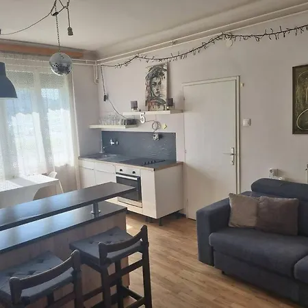 Lejlighed Cosy 2 With Vibe, For Up To 4 *